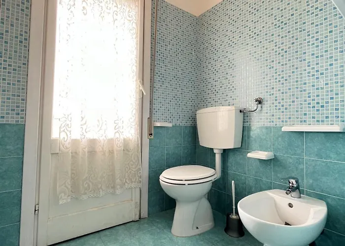 Nettuno Лидо-ди-Помпоза