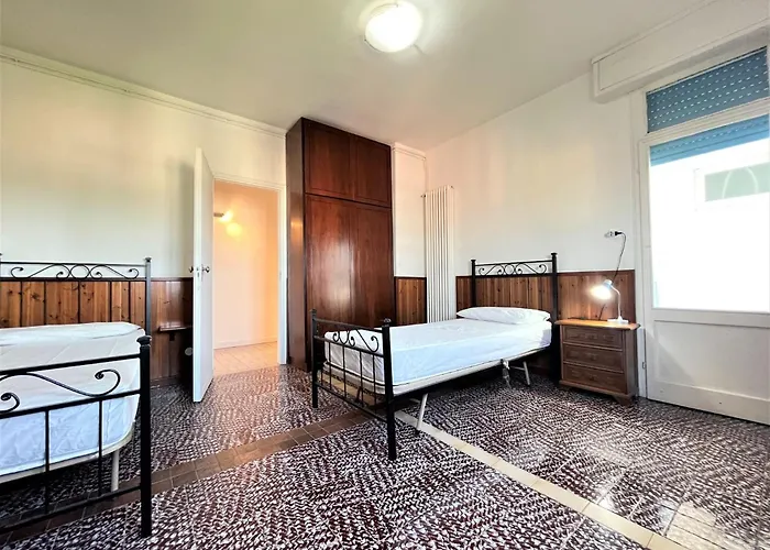 Nettuno Лидо-ди-Помпоза